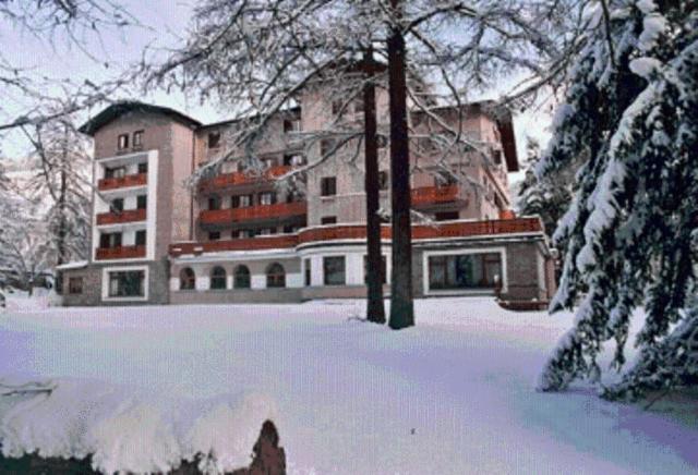 Hotel Des Geneys 바르도네키아 외부 사진